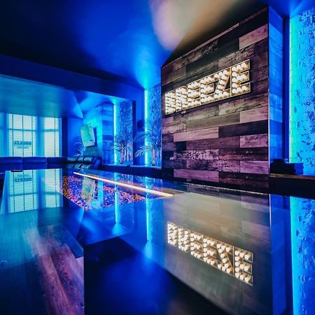 Breeze Blackpool Luxury Suites Extérieur photo